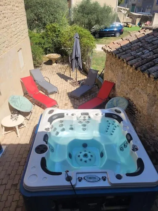 Maison 6-8 Pers Au Coeur Du Village Malaucene Holiday home